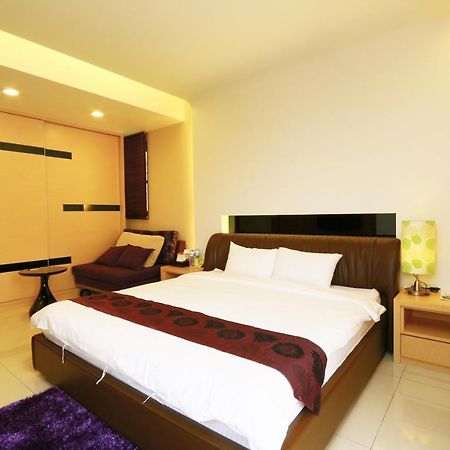 Sakura Love River Bed And Breakfast Дуншань Экстерьер фото